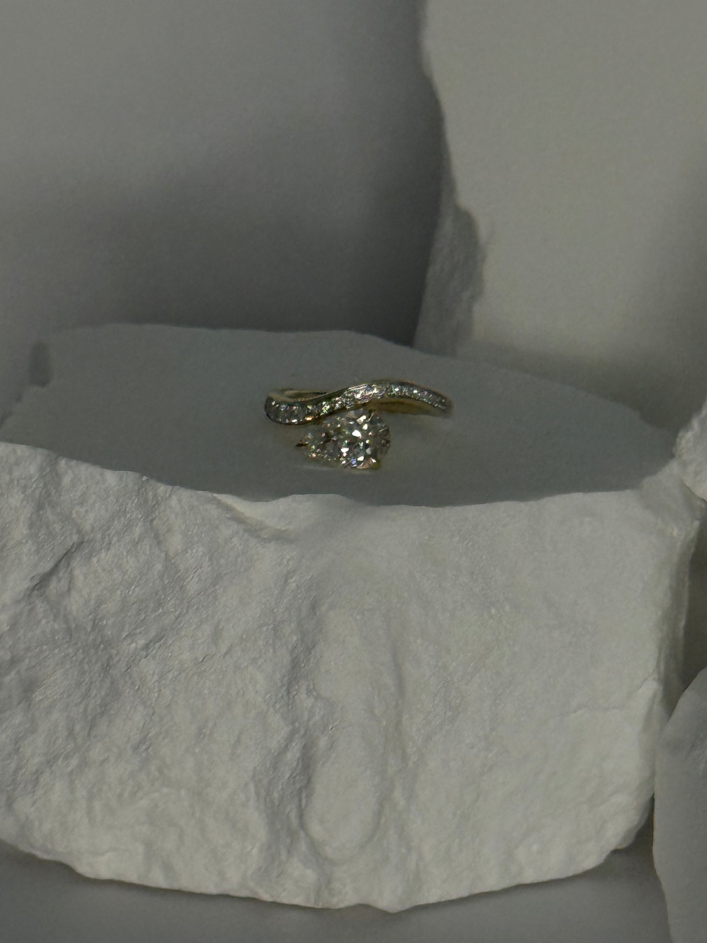 3 carat tear drop wave band